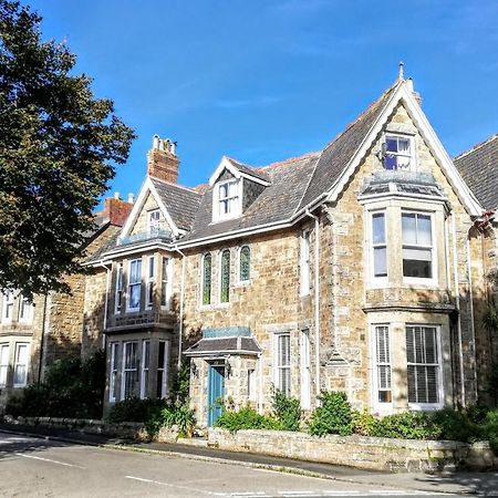 Treventon Guest House เพนแซนซ์ ภายนอก รูปภาพ