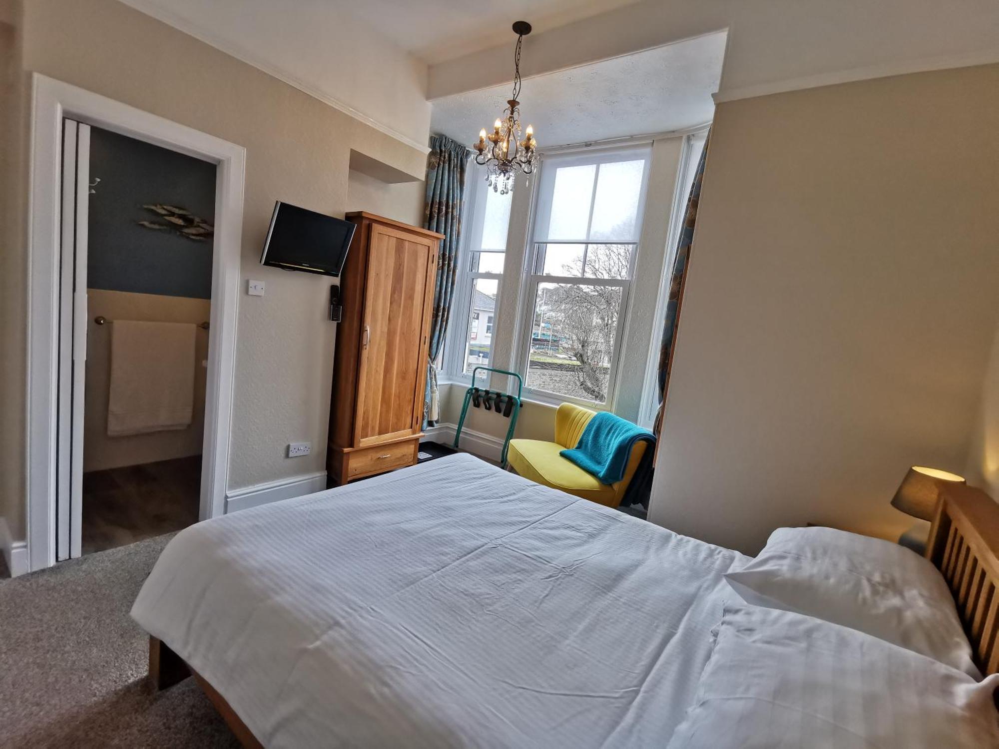 Treventon Guest House เพนแซนซ์ ภายนอก รูปภาพ